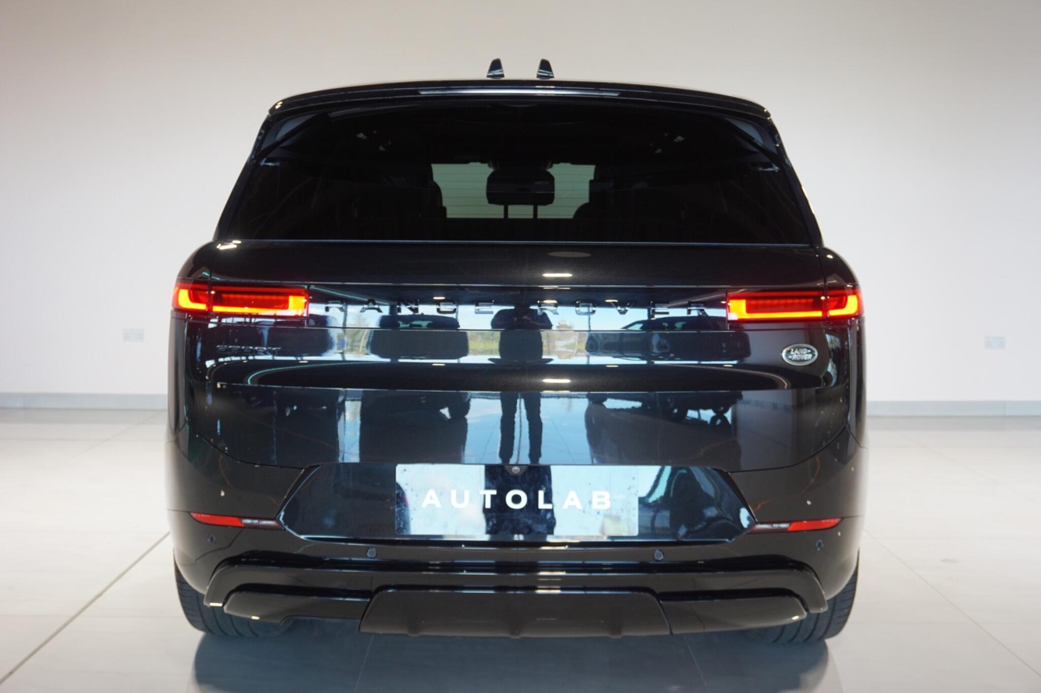 Land Rover Range Rover Sport 3.0 D300 MHEV Dynamic SE SUV 5dr Diesel Auto 4WD Euro 6 (s/s) (300 ps)